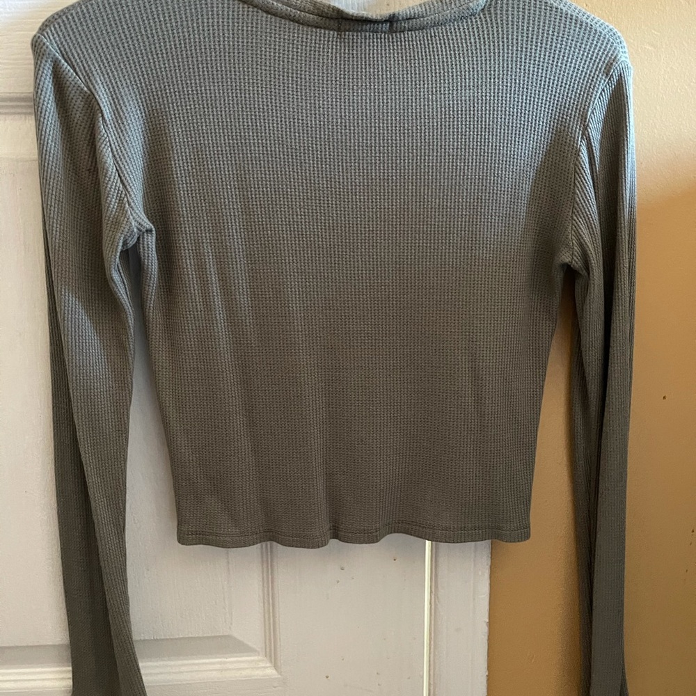 Long sleeve top